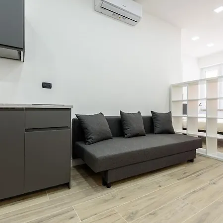 Apartment Tommaseo Seaside Naples